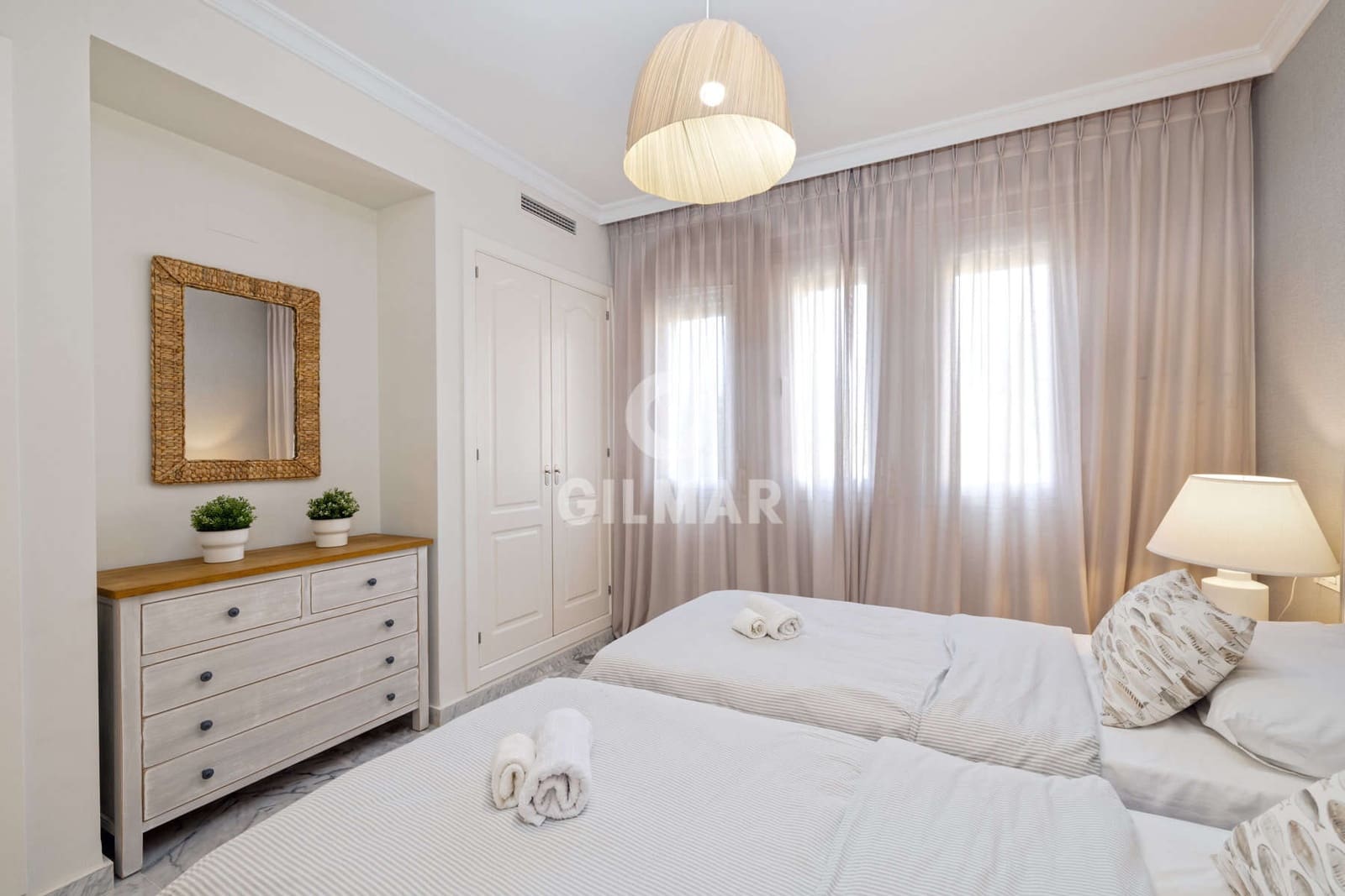 4 makuuhuone Kattohuoneisto myytävänä paikassa Atalaya-Isdabe mukana 
autotalli - 1 290 000 € (Ref: 9451097)