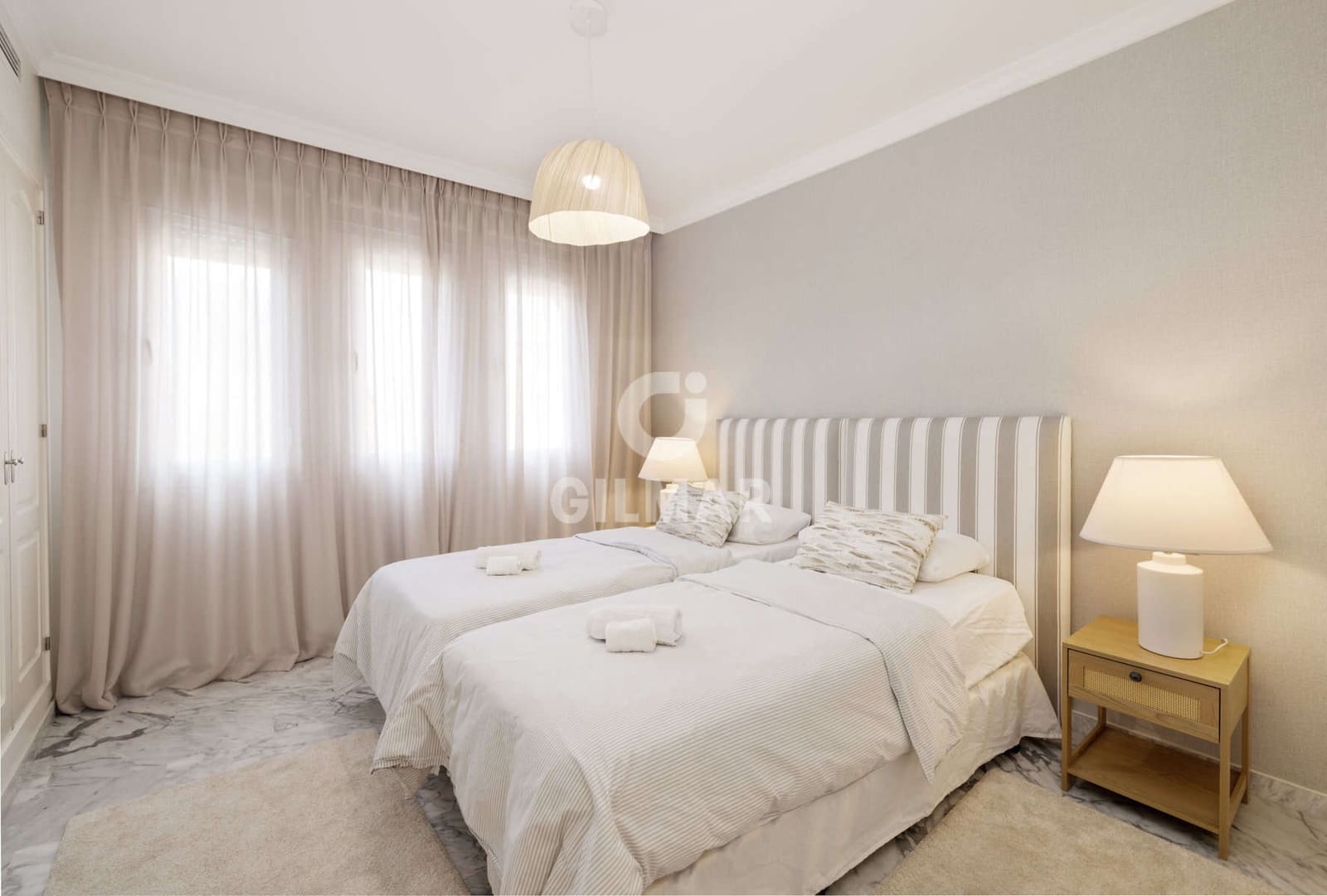 4 makuuhuone Kattohuoneisto myytävänä paikassa Atalaya-Isdabe mukana 
autotalli - 1 290 000 € (Ref: 9451097)