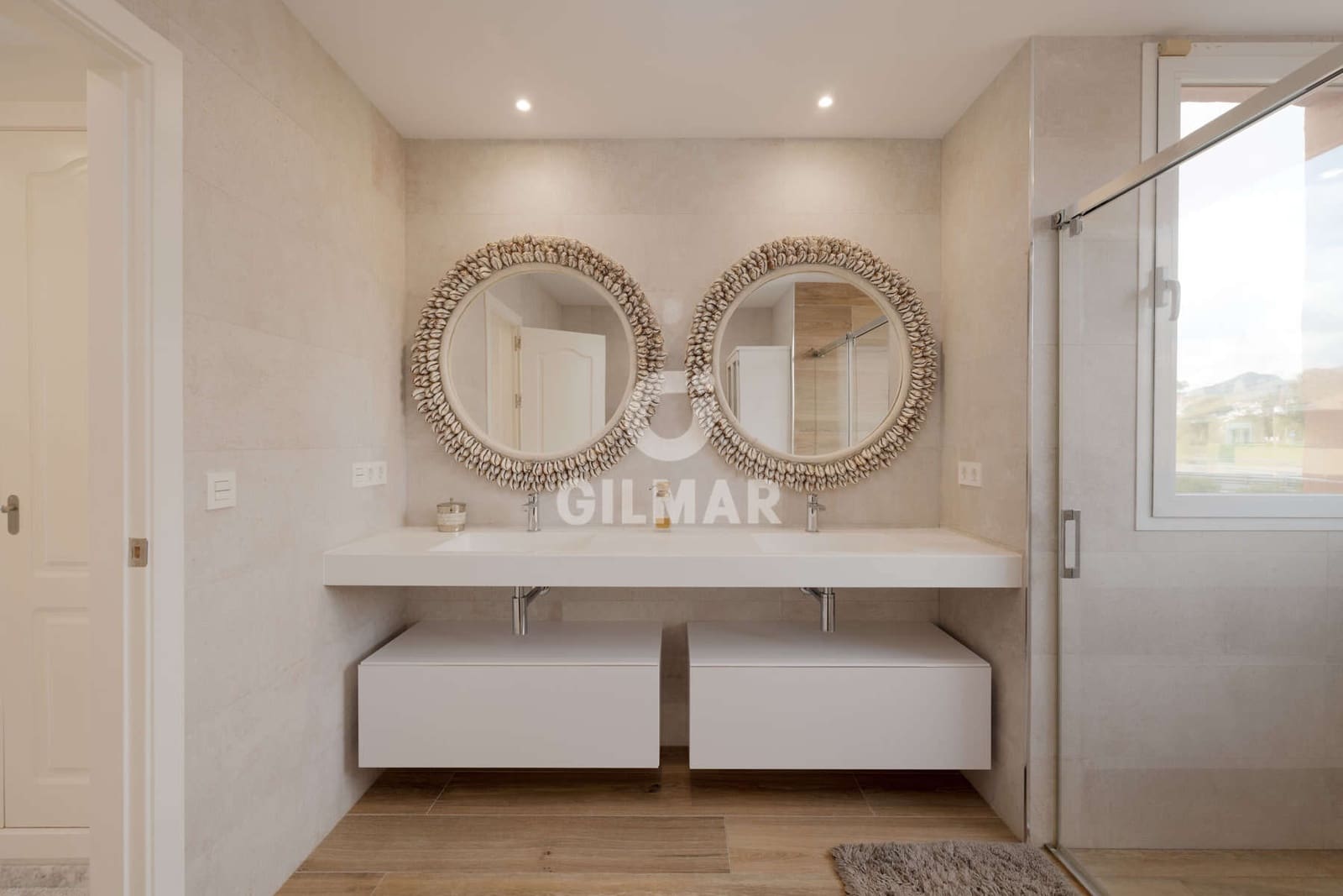 4 makuuhuone Kattohuoneisto myytävänä paikassa Atalaya-Isdabe mukana 
autotalli - 1 290 000 € (Ref: 9451097)