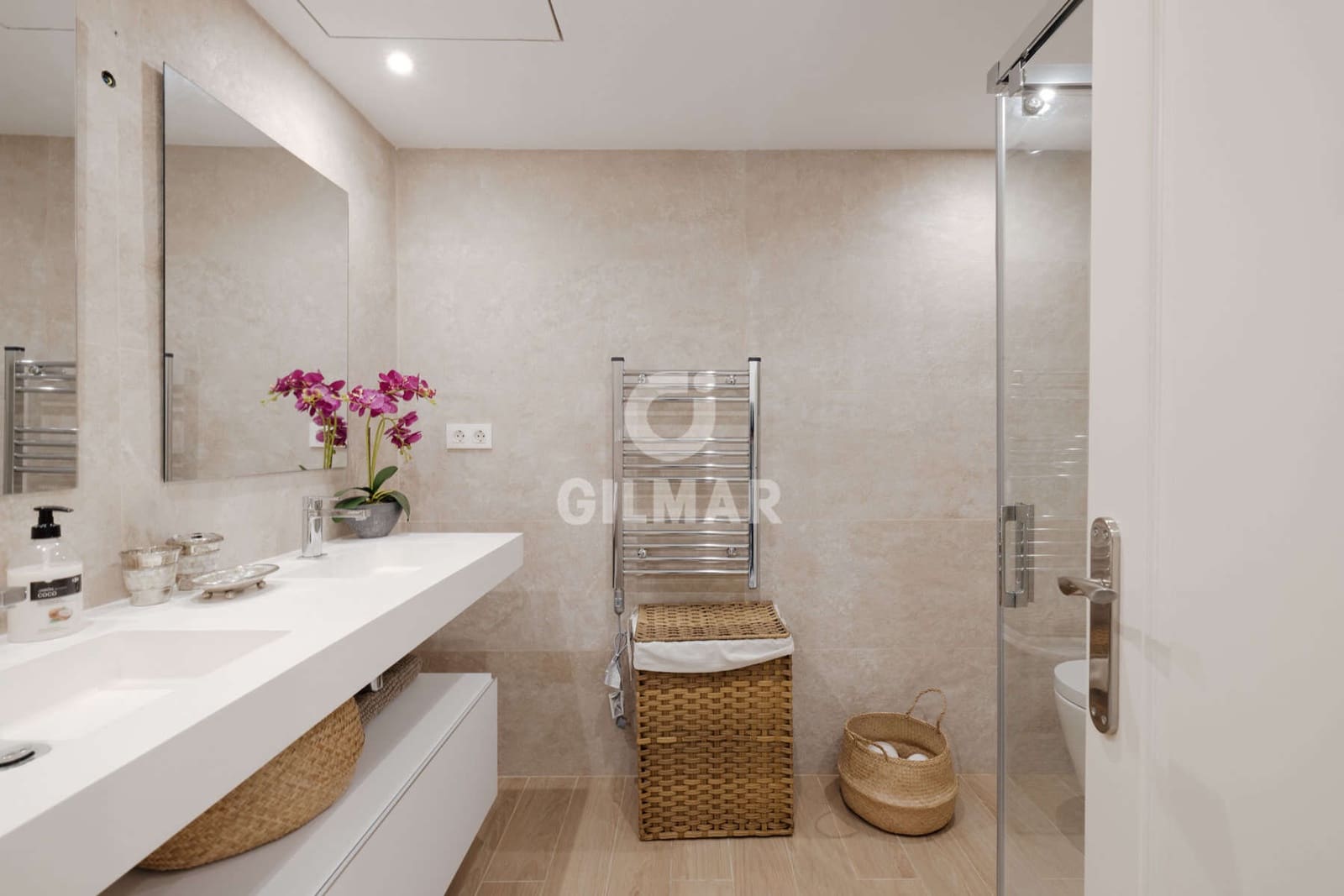 4 makuuhuone Kattohuoneisto myytävänä paikassa Atalaya-Isdabe mukana 
autotalli - 1 290 000 € (Ref: 9451097)