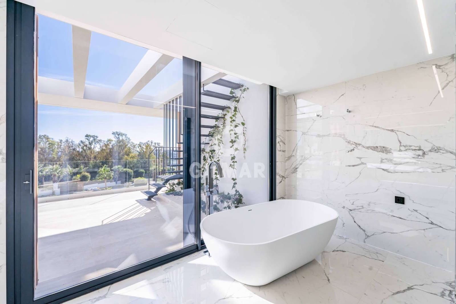 5 quarto Moradia para venda em Sotogrande com piscina - 3 350 000 € (Ref: 9451419)