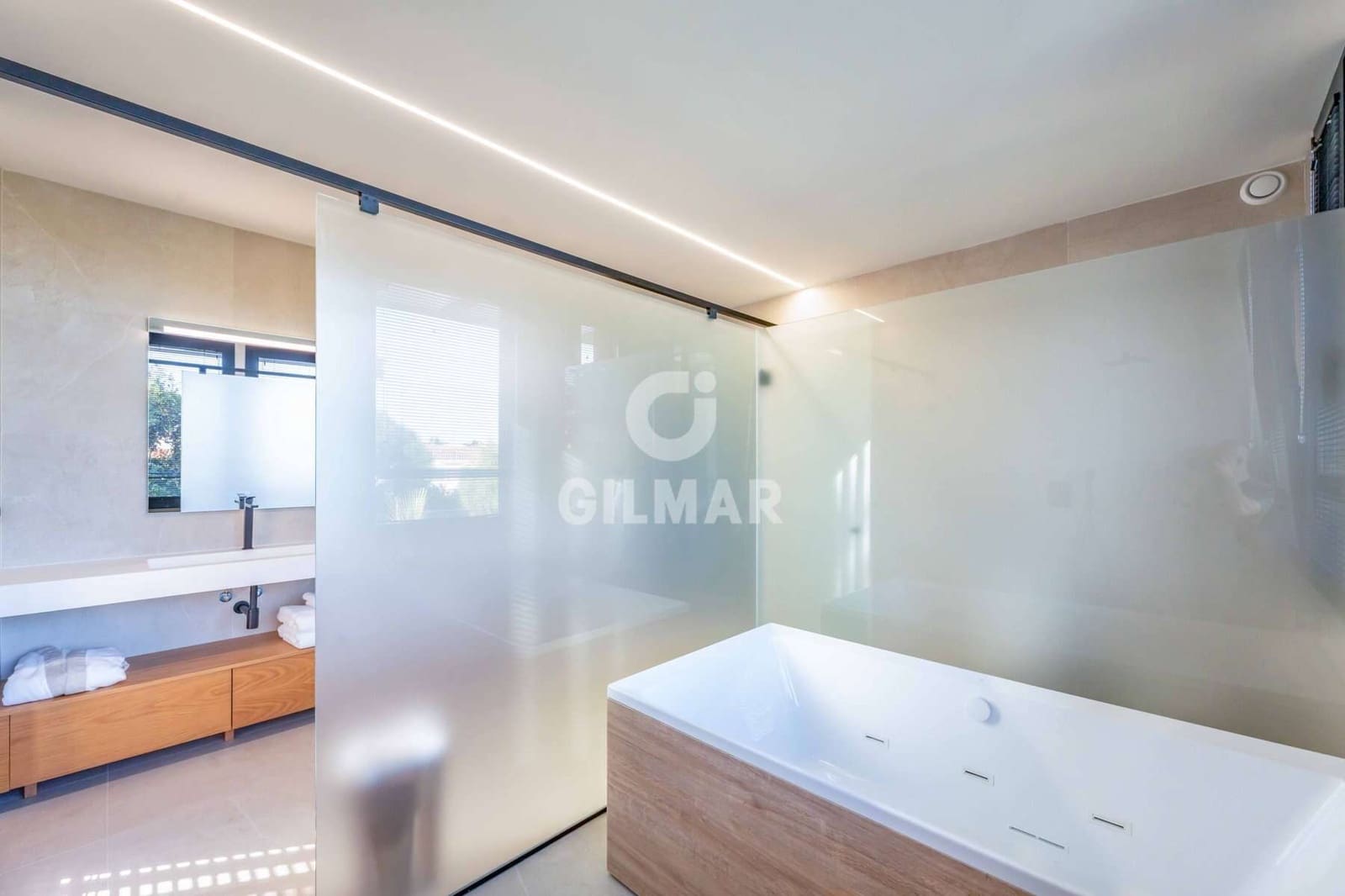 5 makuuhuone Huvila myytävänä paikassa Sotogrande mukana uima-altaan - 2 850 000 € (Ref: 9451420)