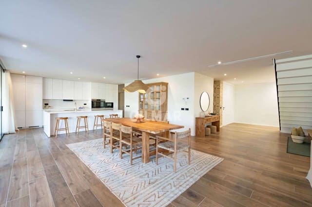 5 makuuhuone Huvila myytävänä paikassa Sotogrande Costa, San Roque mukana uima-altaan - 2 850 000 € (Ref: 9451420)