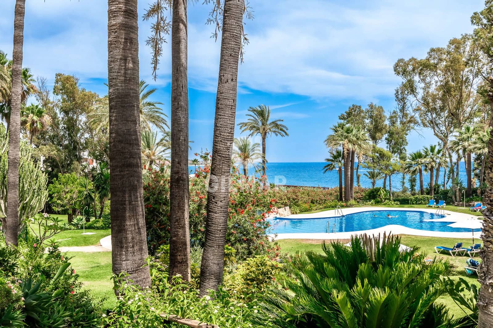 4 sypialnia Dom szeregowy na sprzedaż w El Paraiso - 2 599 000 € (Ref: 9451534)