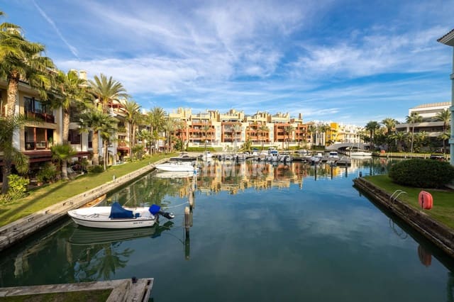 3 soveværelse Lejlighed til salg i Puerto de Sotogrande - La Marina, San Roque - € 695.000 (Ref: 9452440)