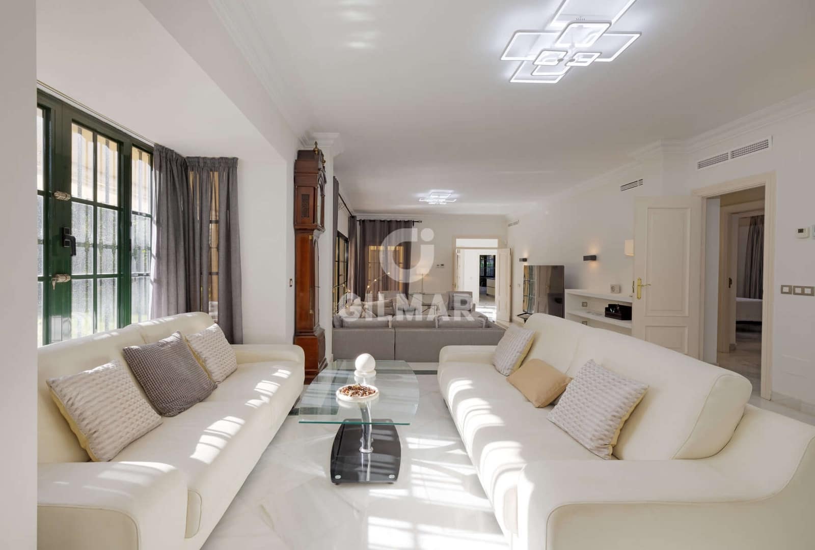 6 sovrum Villa till salu i Estepona med pool garage - 3 600 000 € (Ref: 9457868)