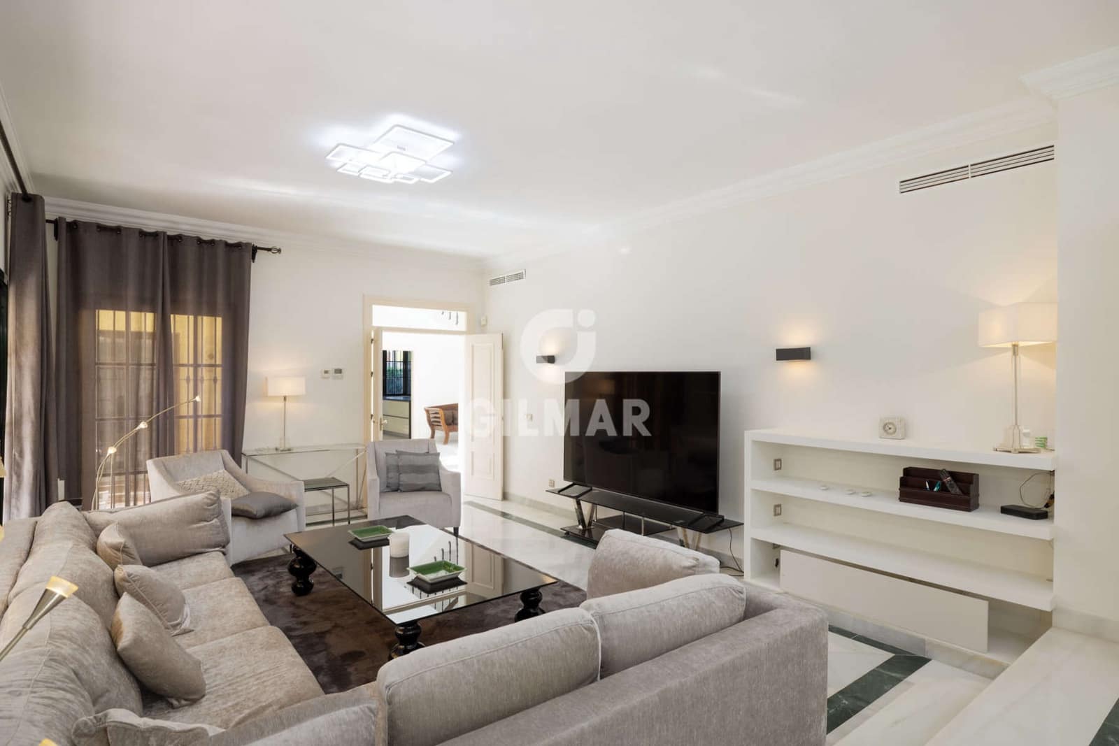 6 sovrum Villa till salu i Estepona med pool garage - 3 600 000 € (Ref: 9457868)