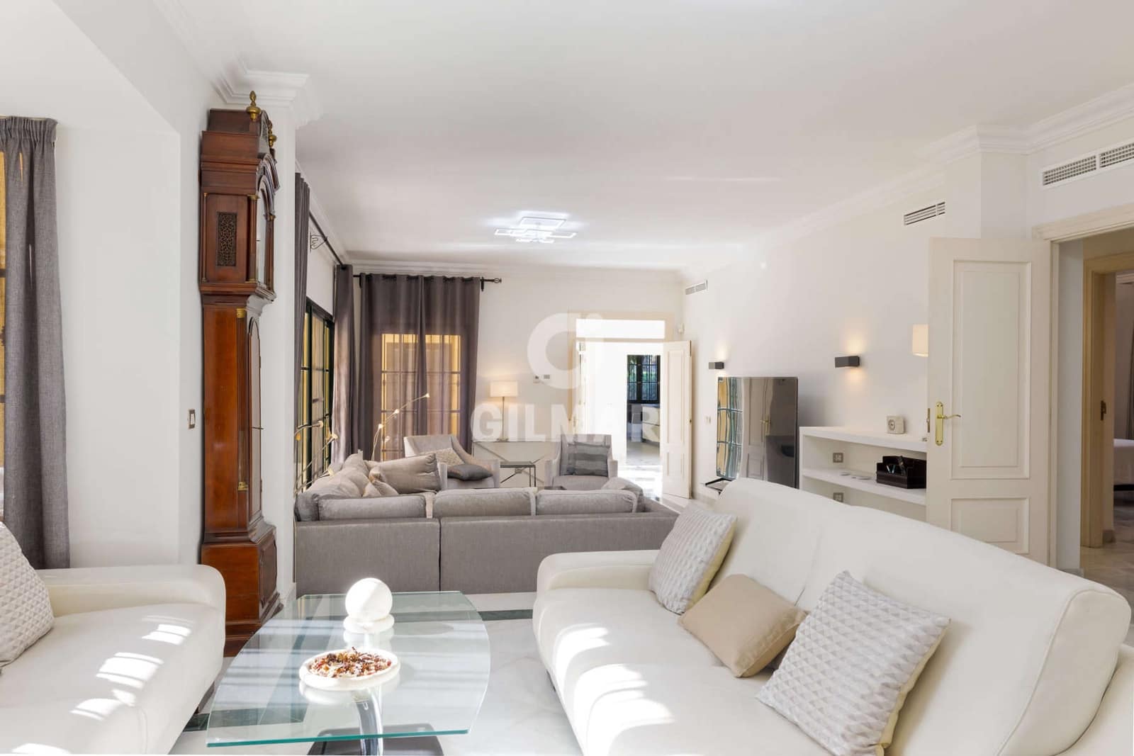 6 sovrum Villa till salu i Estepona med pool garage - 3 600 000 € (Ref: 9457868)