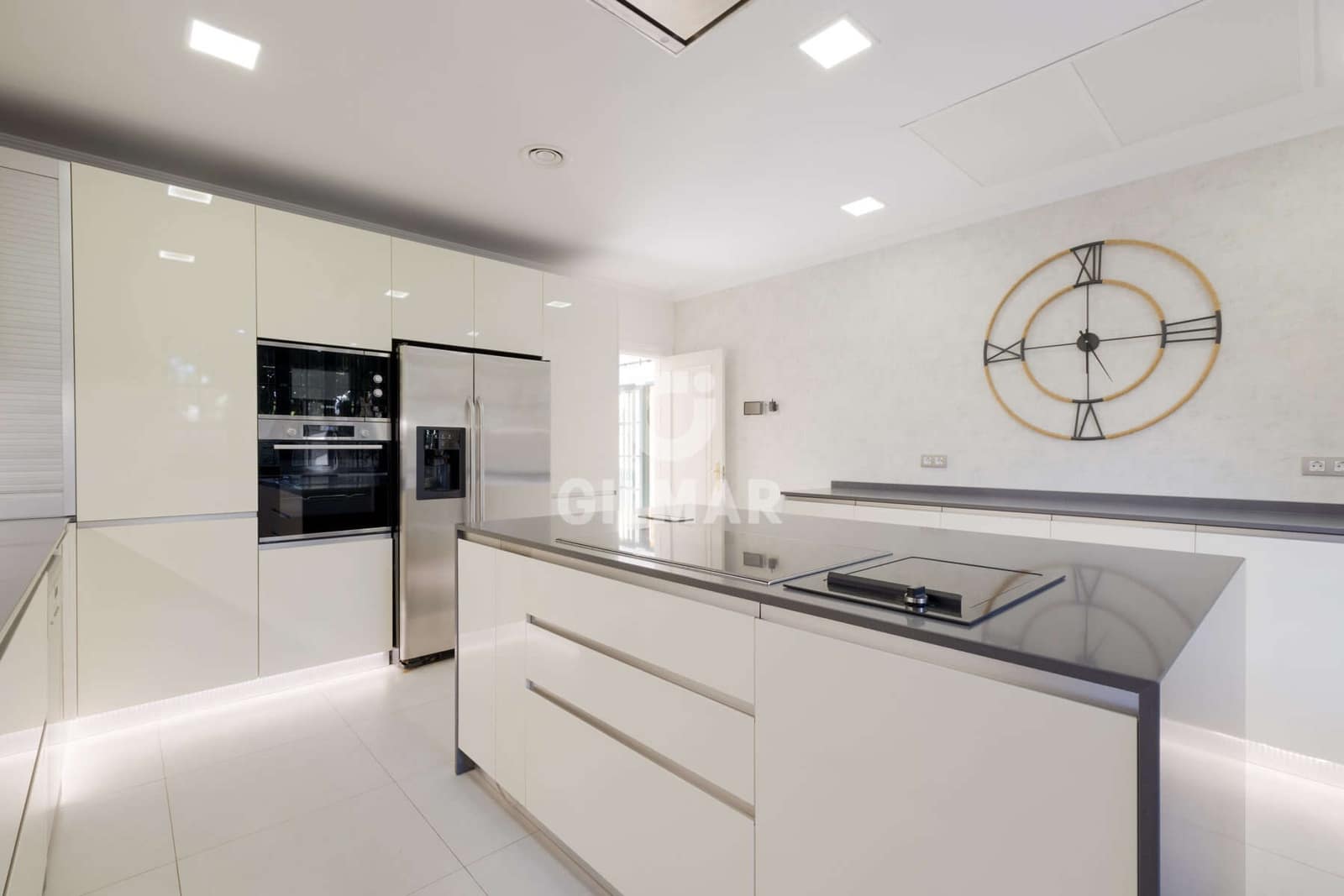 6 sovrum Villa till salu i Estepona med pool garage - 3 600 000 € (Ref: 9457868)