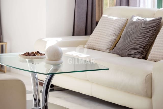 6 sovrum Villa till salu i Centro, Estepona med pool garage - 3 600 000 € (Ref: 9457868)