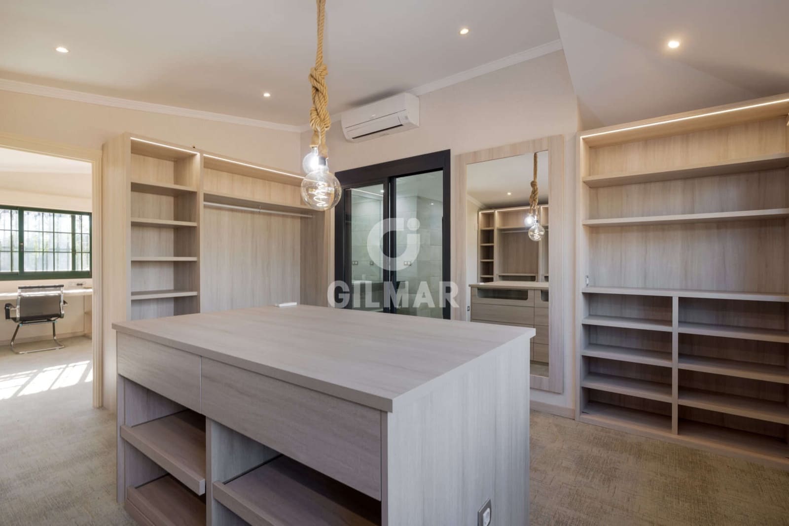 6 sovrum Villa till salu i Estepona med pool garage - 3 600 000 € (Ref: 9457868)