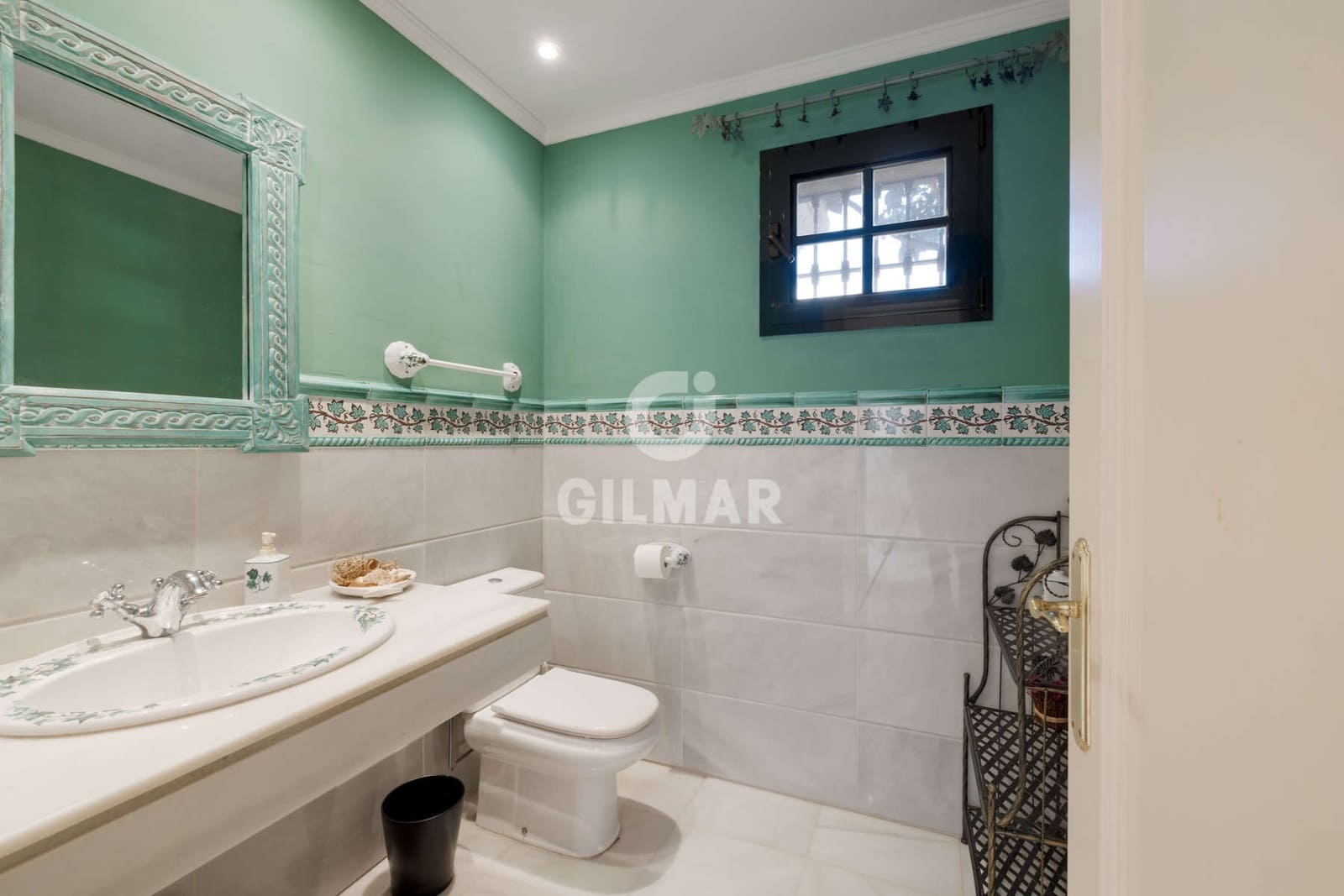 6 sovrum Villa till salu i Estepona med pool garage - 3 600 000 € (Ref: 9457868)