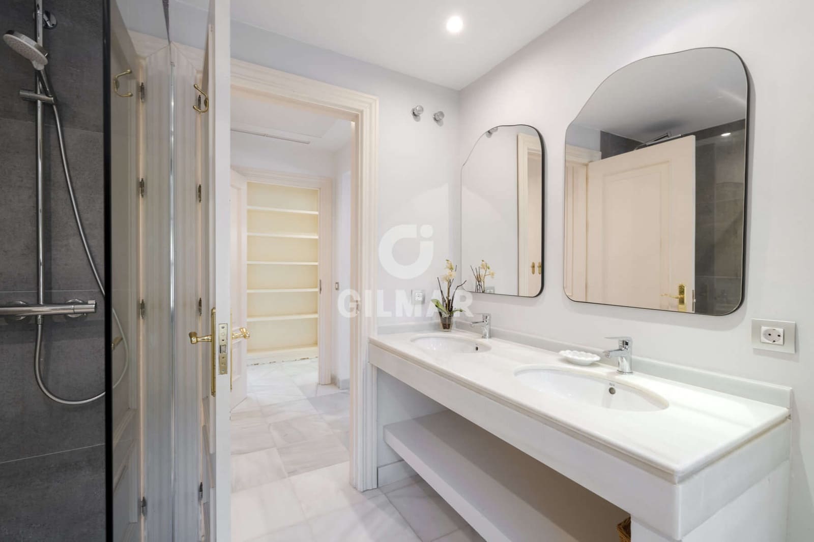 6 sovrum Villa till salu i Estepona med pool garage - 3 600 000 € (Ref: 9457868)