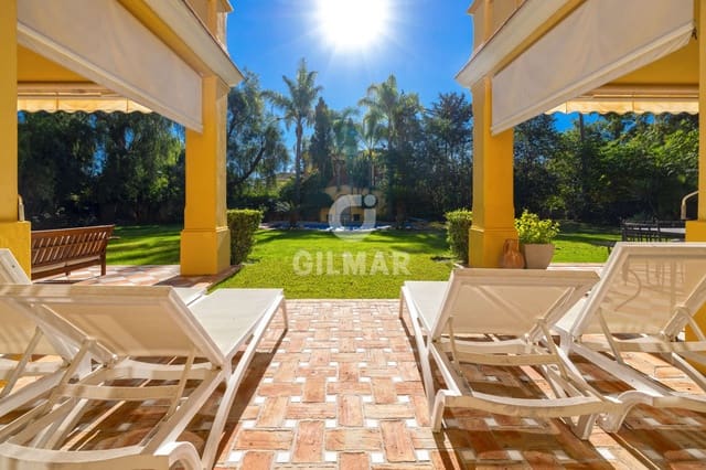 6 sovrum Villa till salu i Centro, Estepona med pool garage - 3 600 000 € (Ref: 9457868)