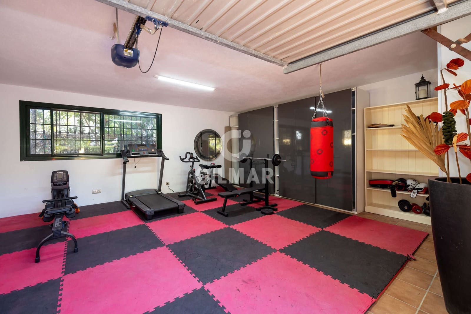 6 sovrum Villa till salu i Estepona med pool garage - 3 600 000 € (Ref: 9457868)