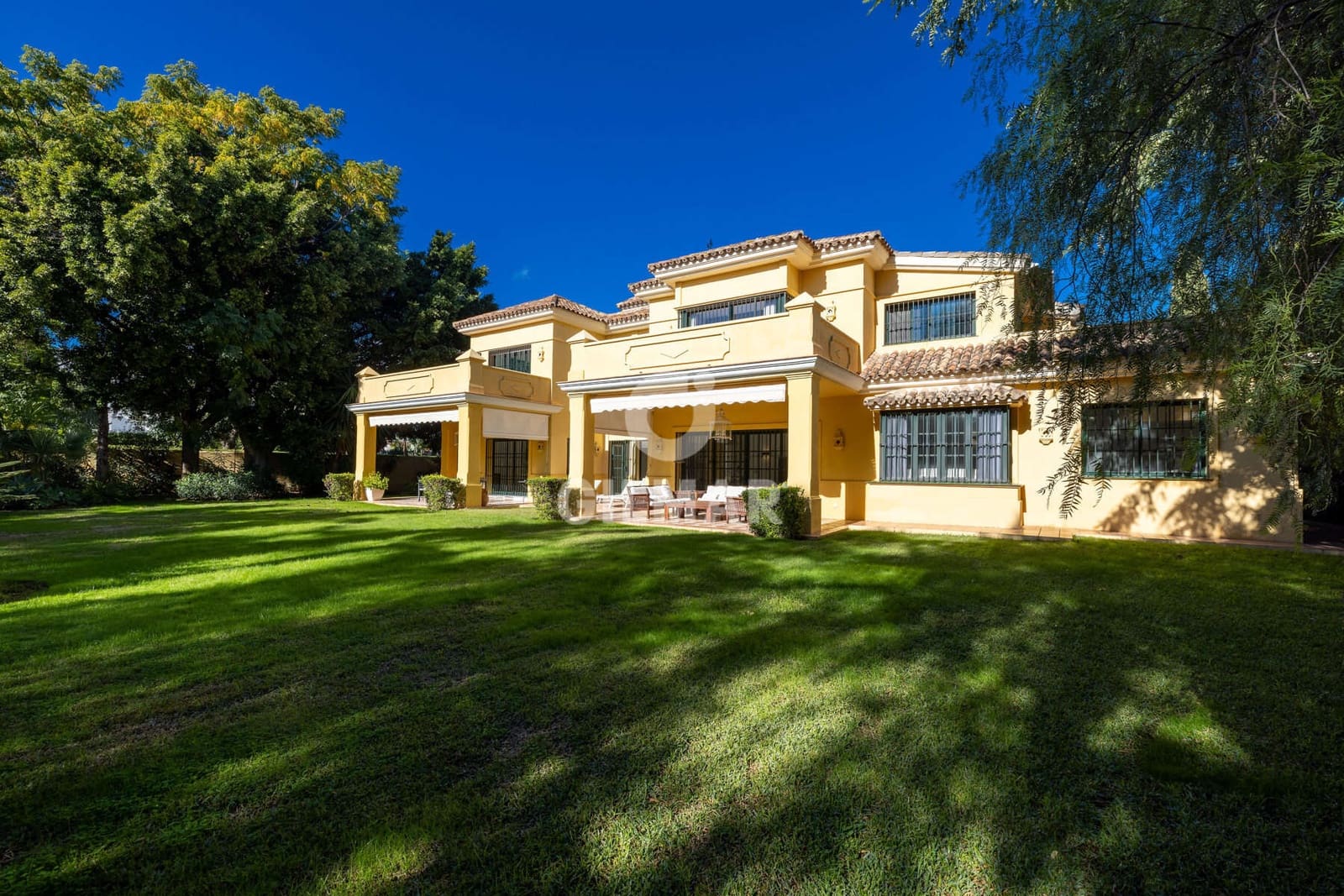 6 sovrum Villa till salu i Estepona med pool garage - 3 600 000 € (Ref: 9457868)