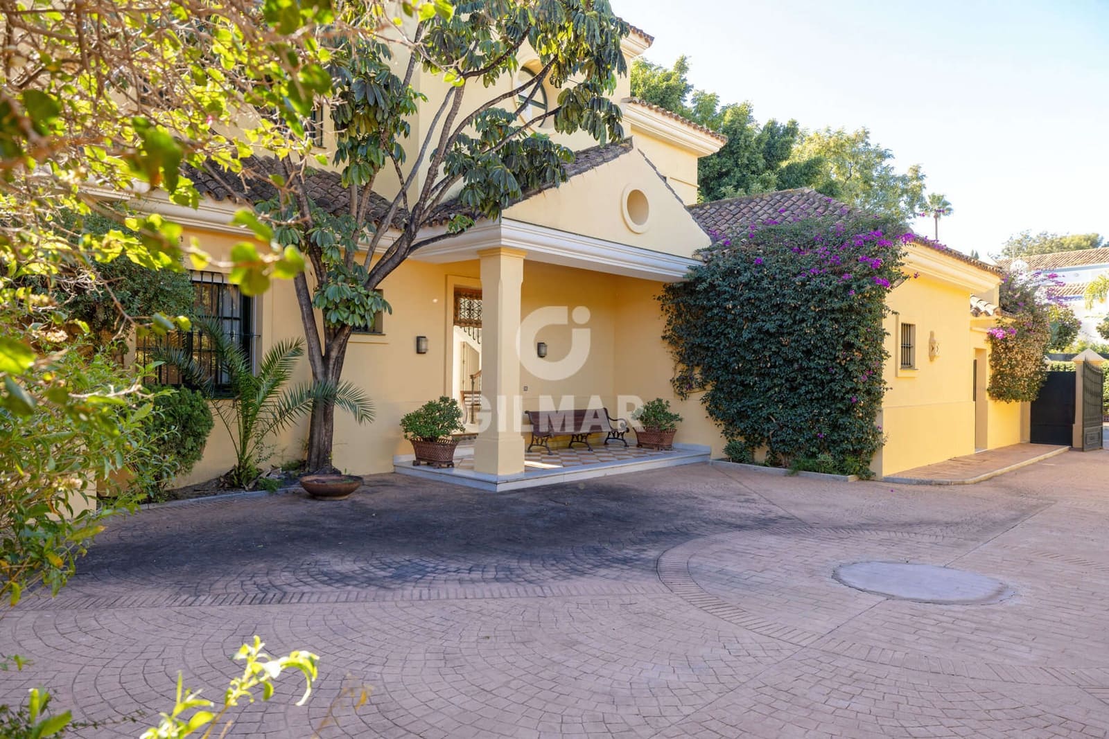 6 sovrum Villa till salu i Estepona med pool garage - 3 600 000 € (Ref: 9457868)