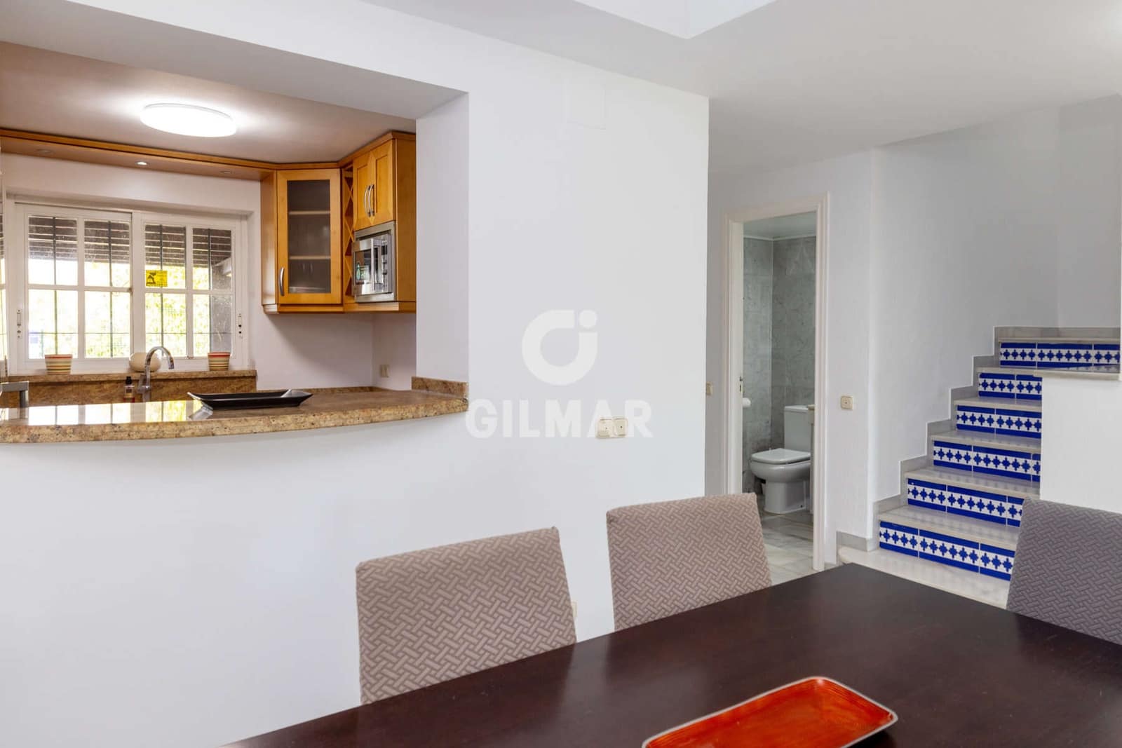 4 soveværelse Rækkehus til salg i New Golden Mile med swimmingpool - € 560.000 (Ref: 9457869)