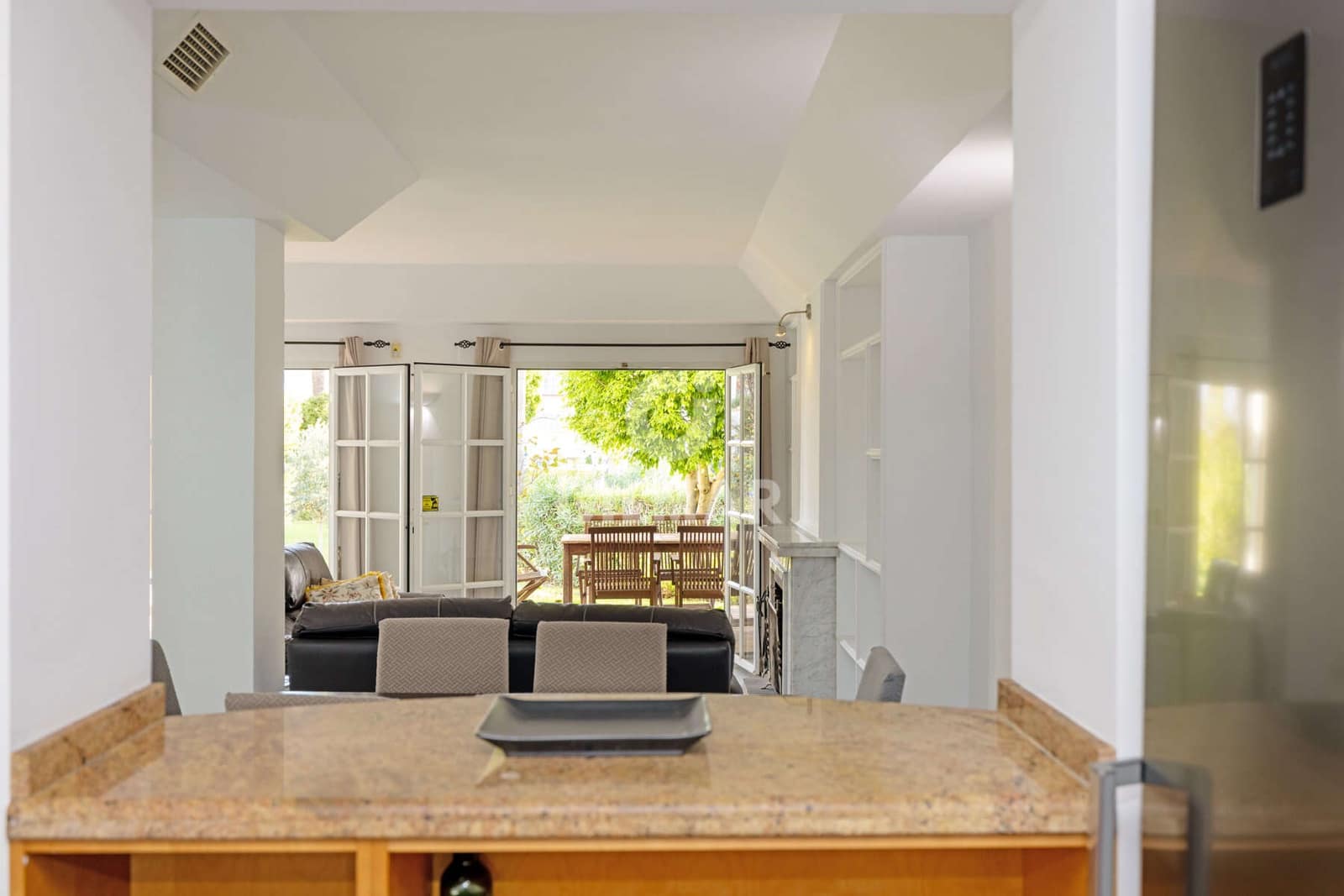 4 soveværelse Rækkehus til salg i New Golden Mile med swimmingpool - € 560.000 (Ref: 9457869)