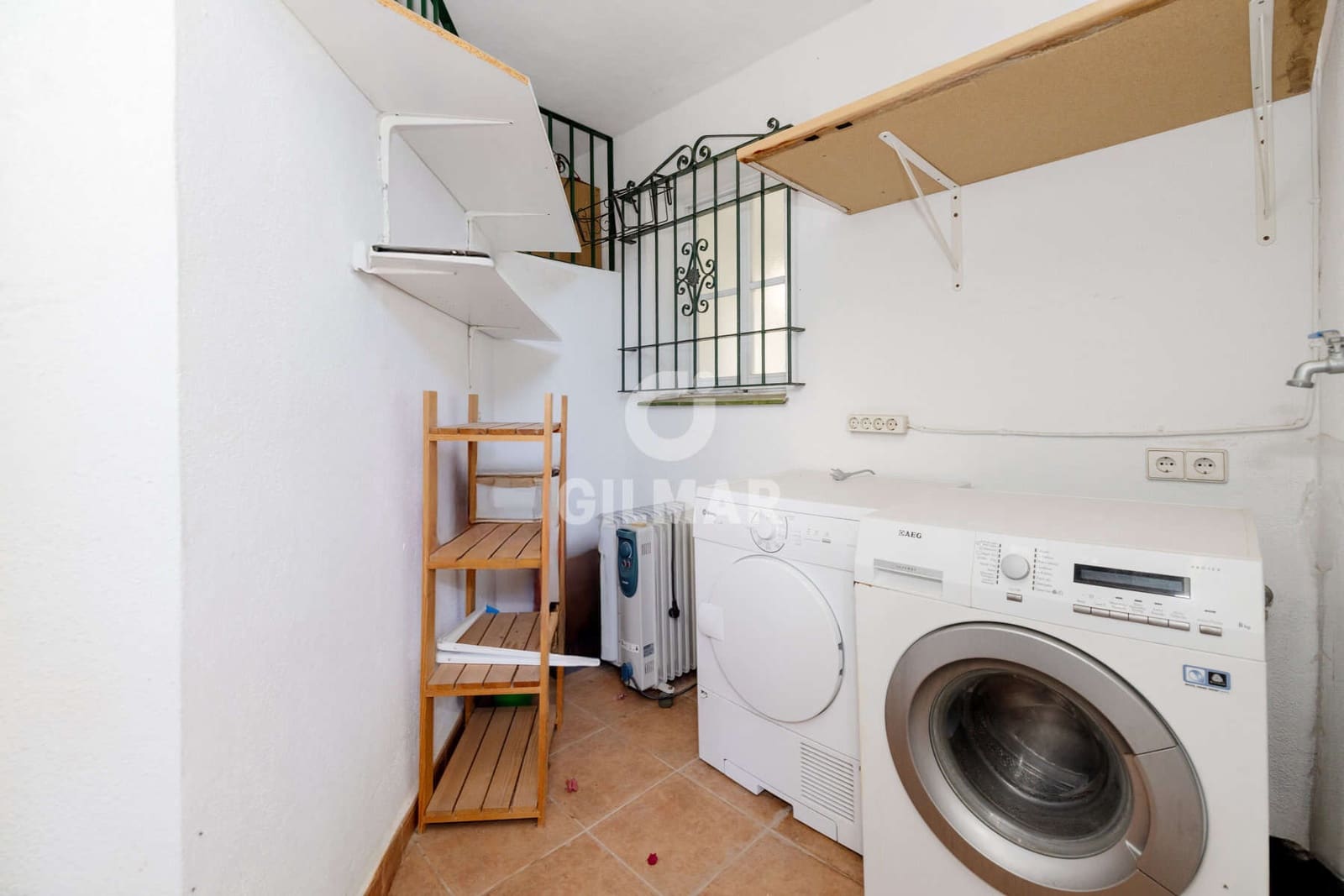 4 soveværelse Rækkehus til salg i New Golden Mile med swimmingpool - € 560.000 (Ref: 9457869)