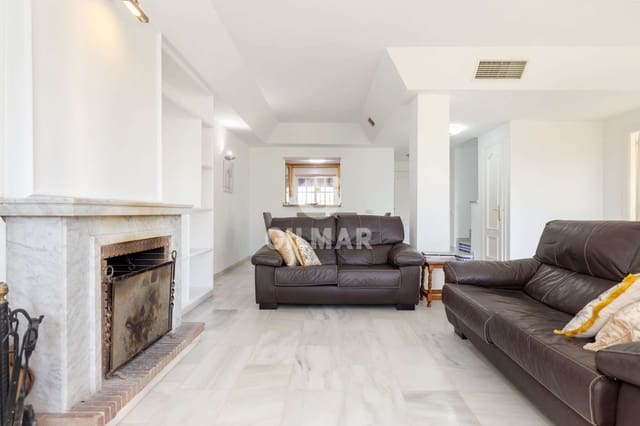 4 soveværelse Rækkehus til salg i Guadalmansa, Estepona med swimmingpool - € 560.000 (Ref: 9457869)