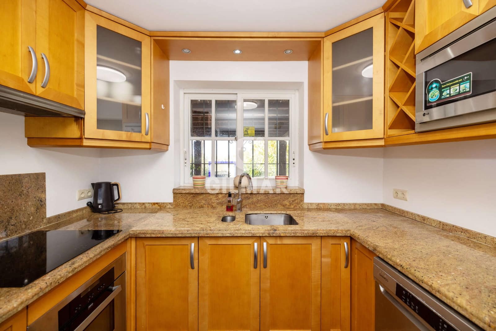 4 soveværelse Rækkehus til salg i New Golden Mile med swimmingpool - € 560.000 (Ref: 9457869)