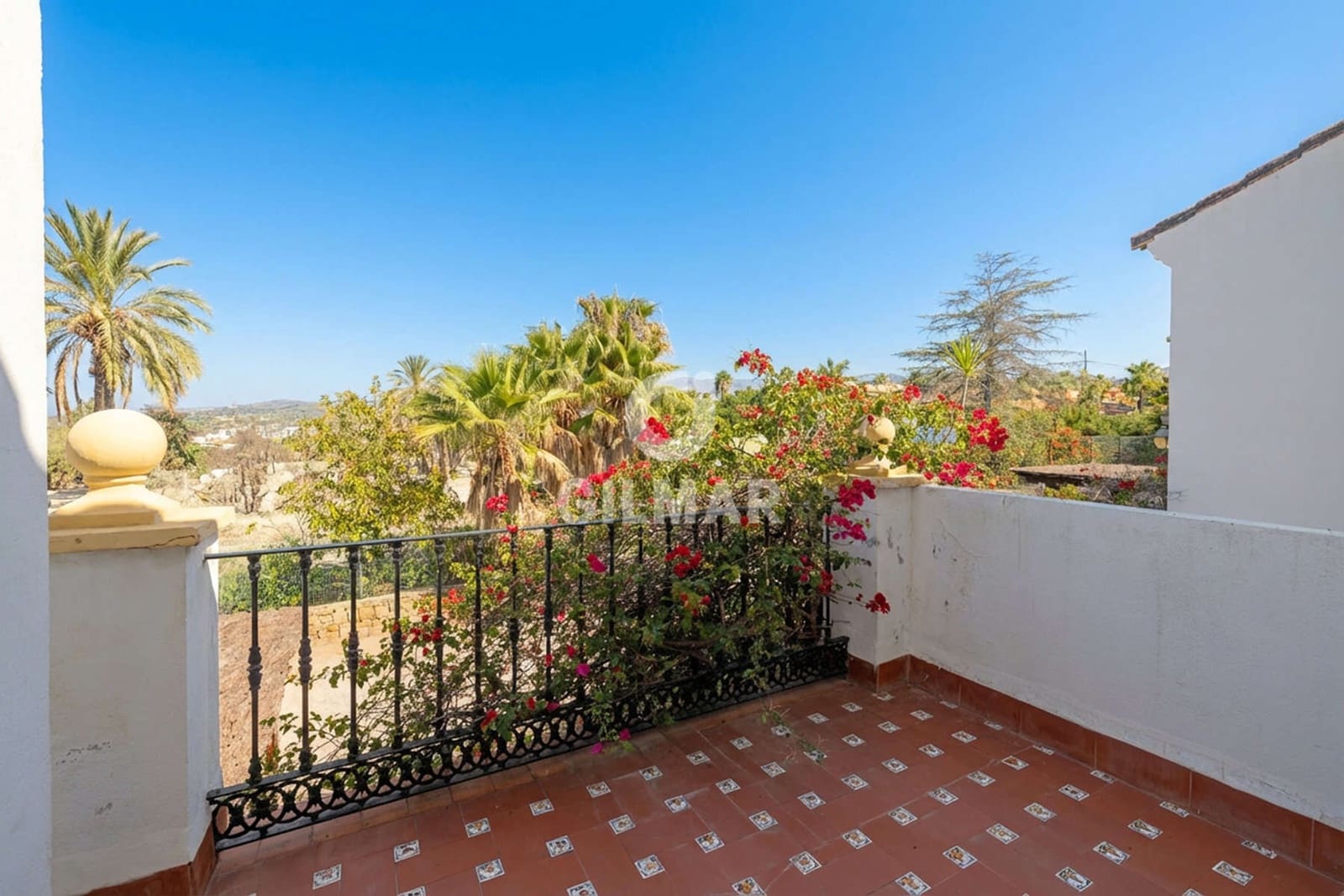 4 soveværelse Rækkehus til salg i New Golden Mile med swimmingpool - € 560.000 (Ref: 9457869)