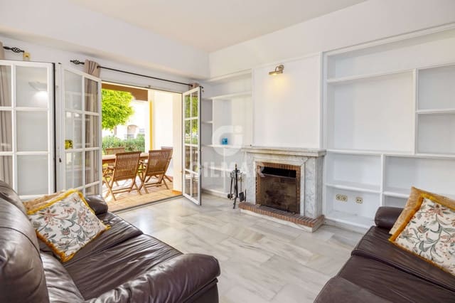 4 soveværelse Rækkehus til salg i Guadalmansa, Estepona med swimmingpool - € 560.000 (Ref: 9457869)