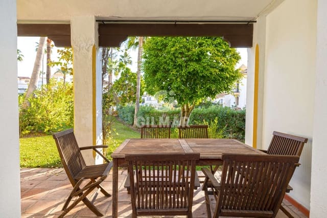 4 soveværelse Rækkehus til salg i Guadalmansa, Estepona med swimmingpool - € 560.000 (Ref: 9457869)