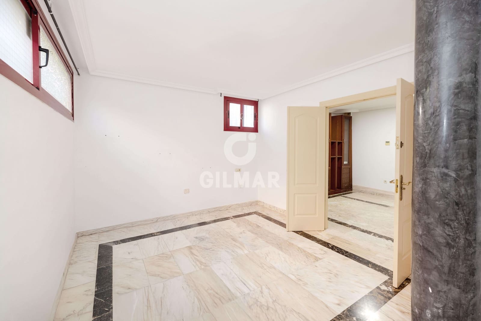 Adosado de 5 habitaciones en Torrequebrada en venta - 741.000 € (Ref: 9459510)