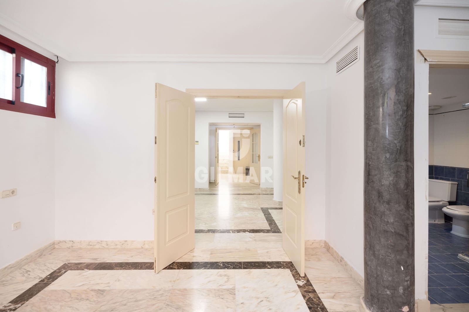 Adosado de 5 habitaciones en Torrequebrada en venta - 741.000 € (Ref: 9459510)