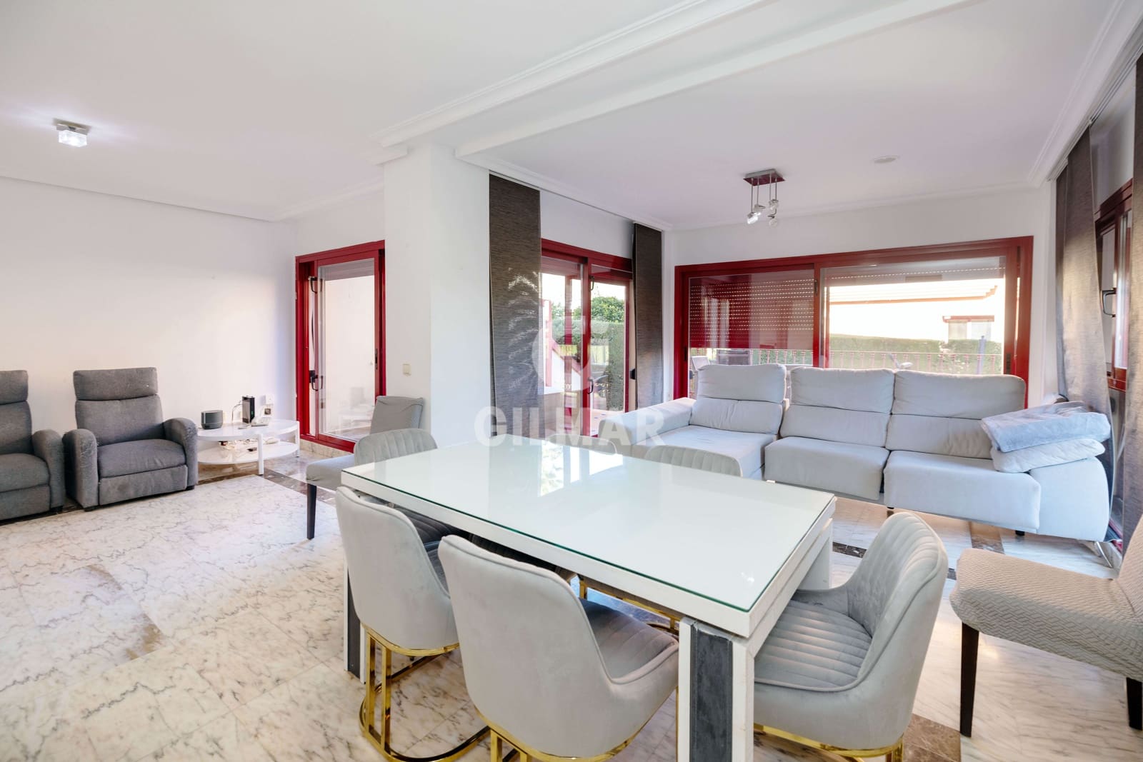 Adosado de 5 habitaciones en Torrequebrada en venta - 741.000 € (Ref: 9459510)