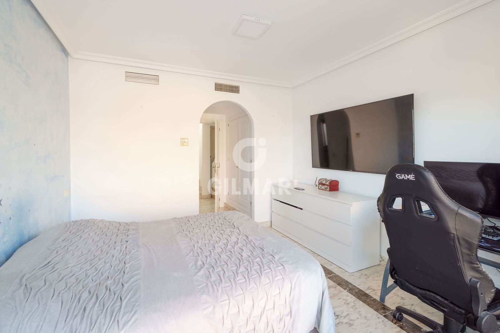 Adosado de 5 habitaciones en Torrequebrada en venta - 741.000 € (Ref: 9459510)