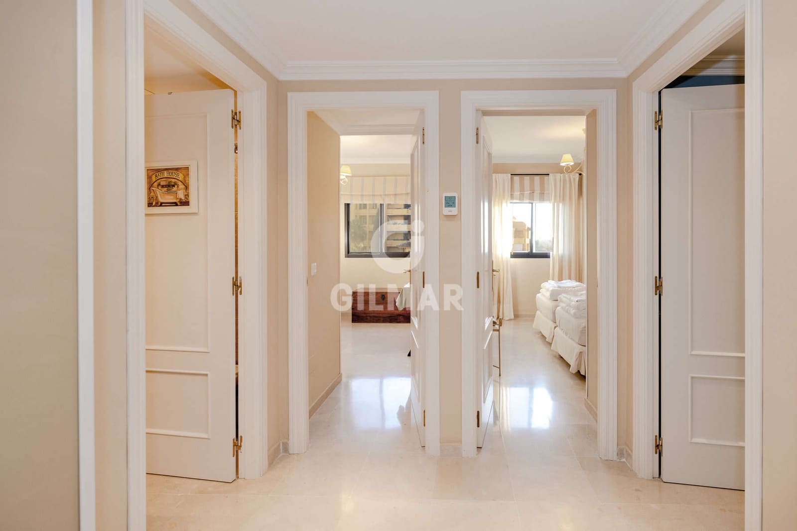 3 bedroom Flat for sale in Estepona with garage - € 490,000 (Ref: 9476269)