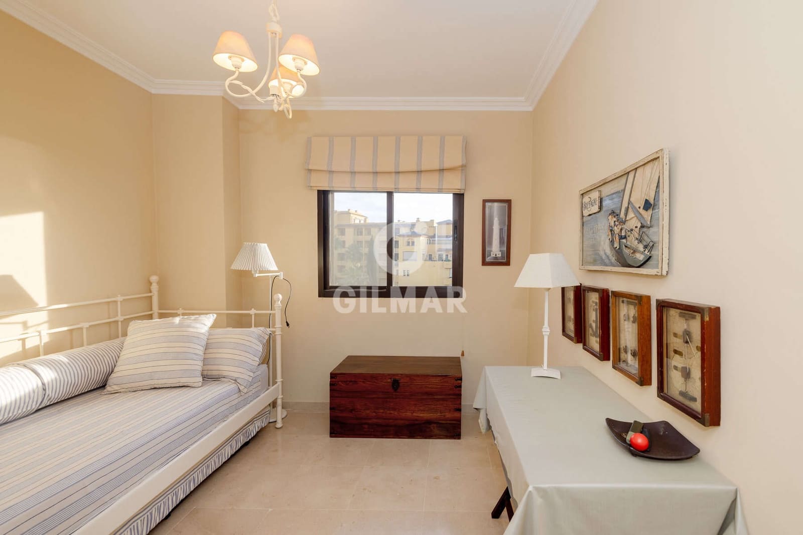 3 bedroom Flat for sale in Estepona with garage - € 490,000 (Ref: 9476269)