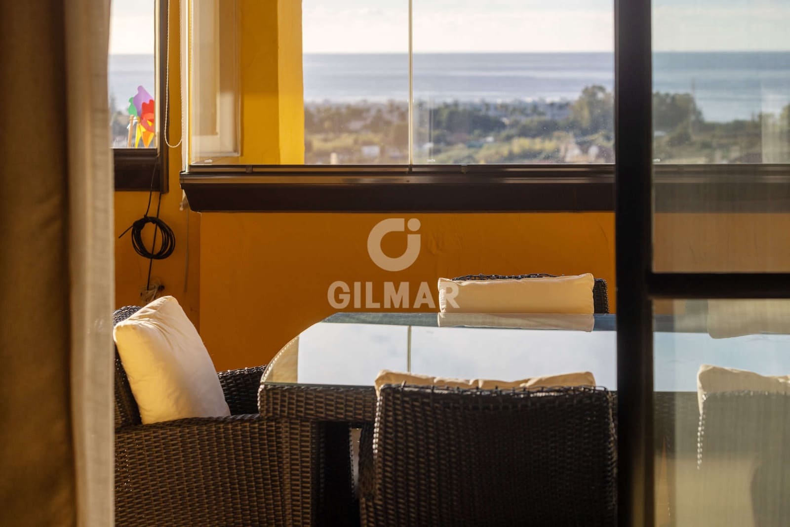 3 bedroom Flat for sale in Estepona with garage - € 490,000 (Ref: 9476269)