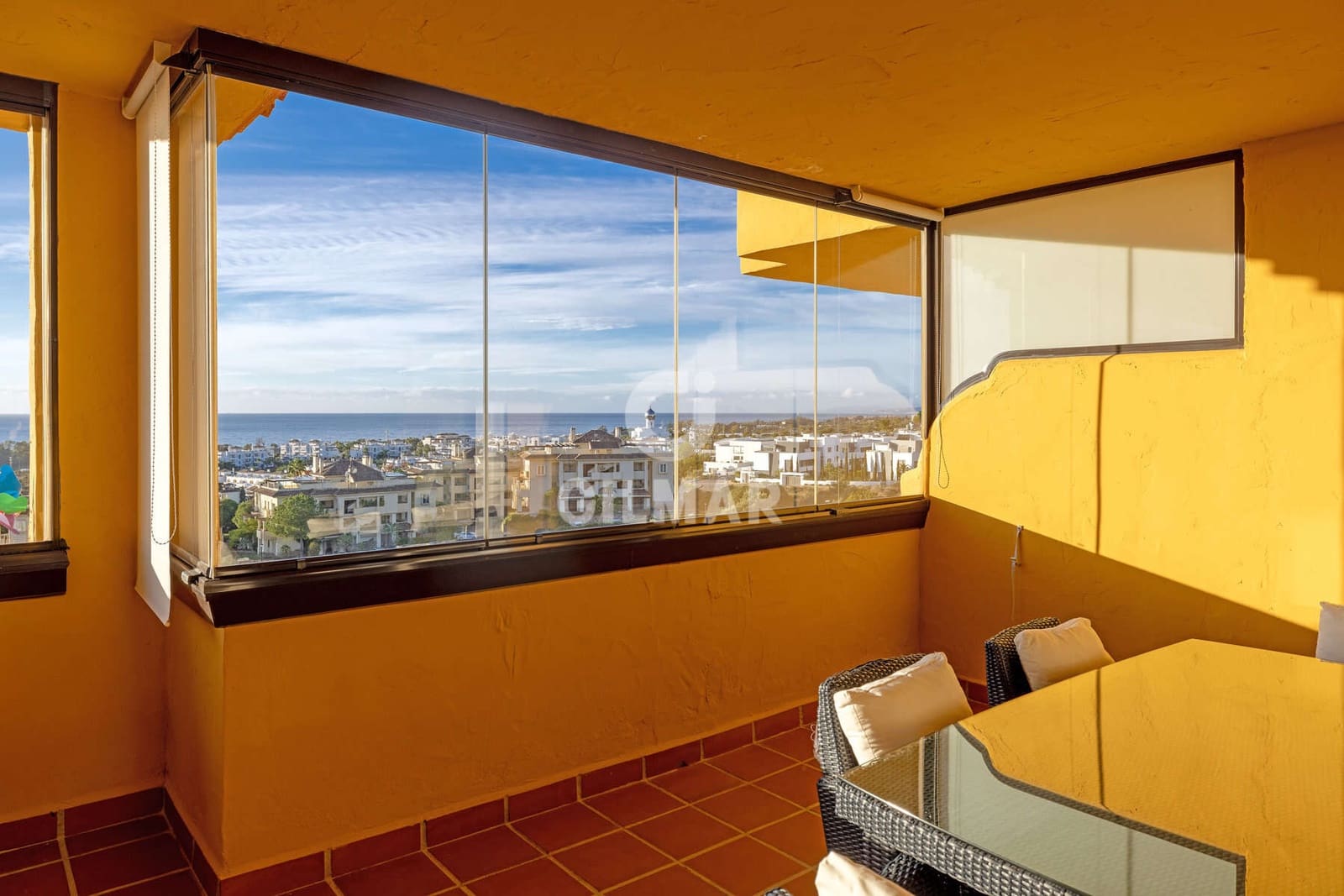 3 bedroom Flat for sale in Estepona with garage - € 490,000 (Ref: 9476269)