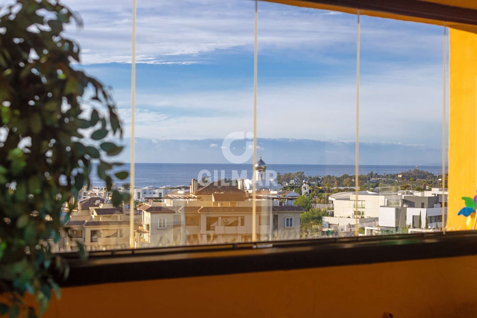 3 bedroom Flat for sale in Estepona with garage - € 490,000 (Ref: 9476269)