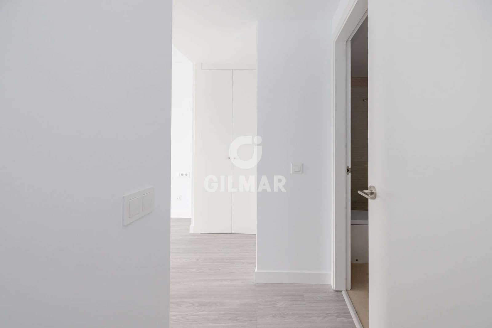 2 quarto Apartamento para venda em Estepona com piscina garagem - 445 000 € (Ref: 9476270)