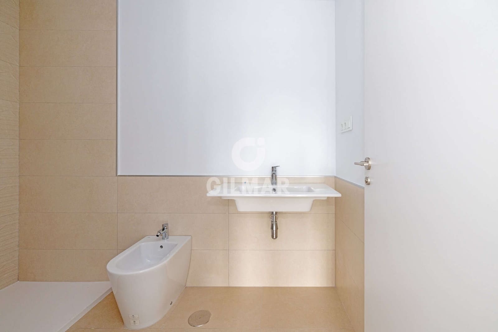 2 quarto Apartamento para venda em Estepona com piscina garagem - 445 000 € (Ref: 9476270)