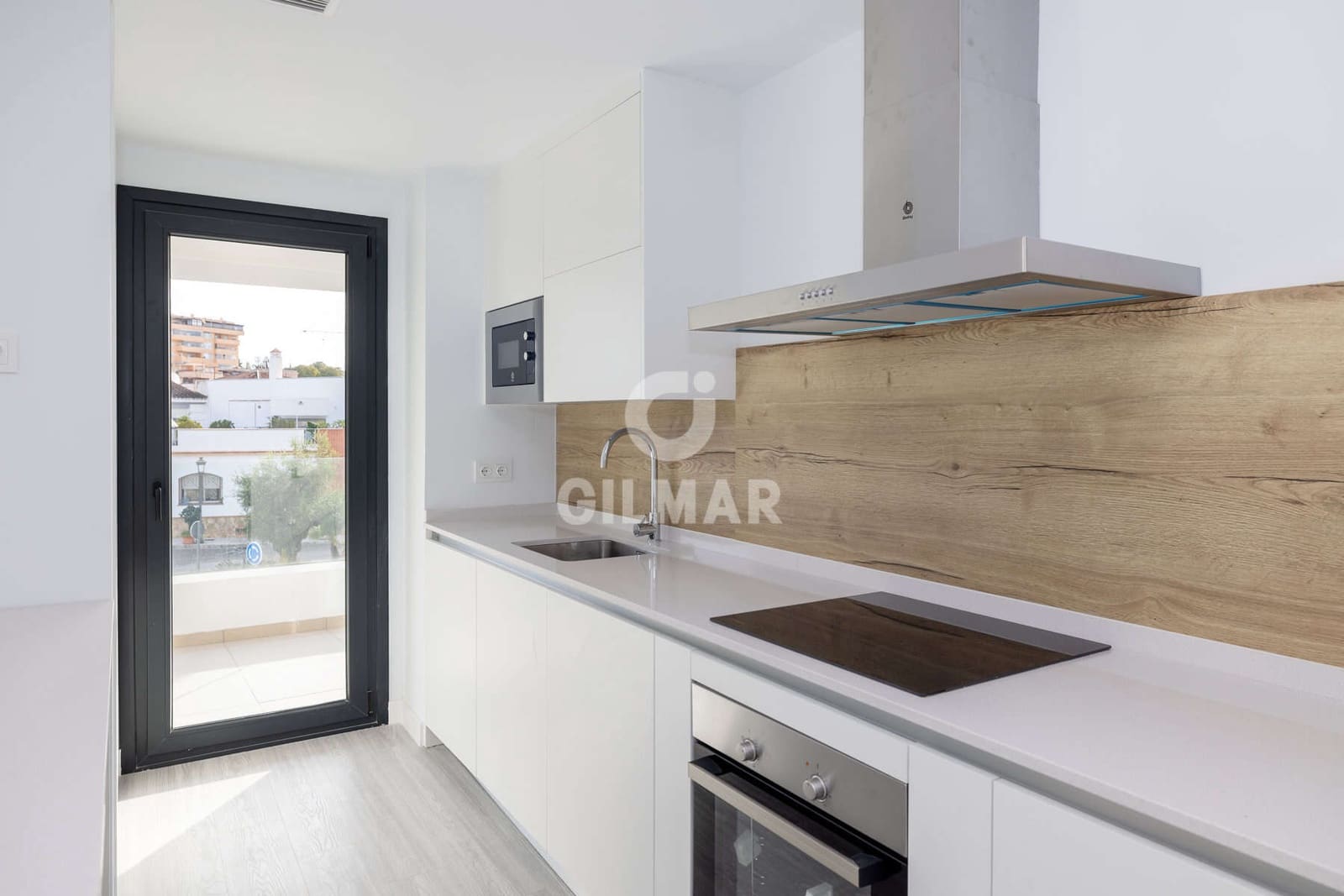 2 quarto Apartamento para venda em Estepona com piscina garagem - 445 000 € (Ref: 9476270)