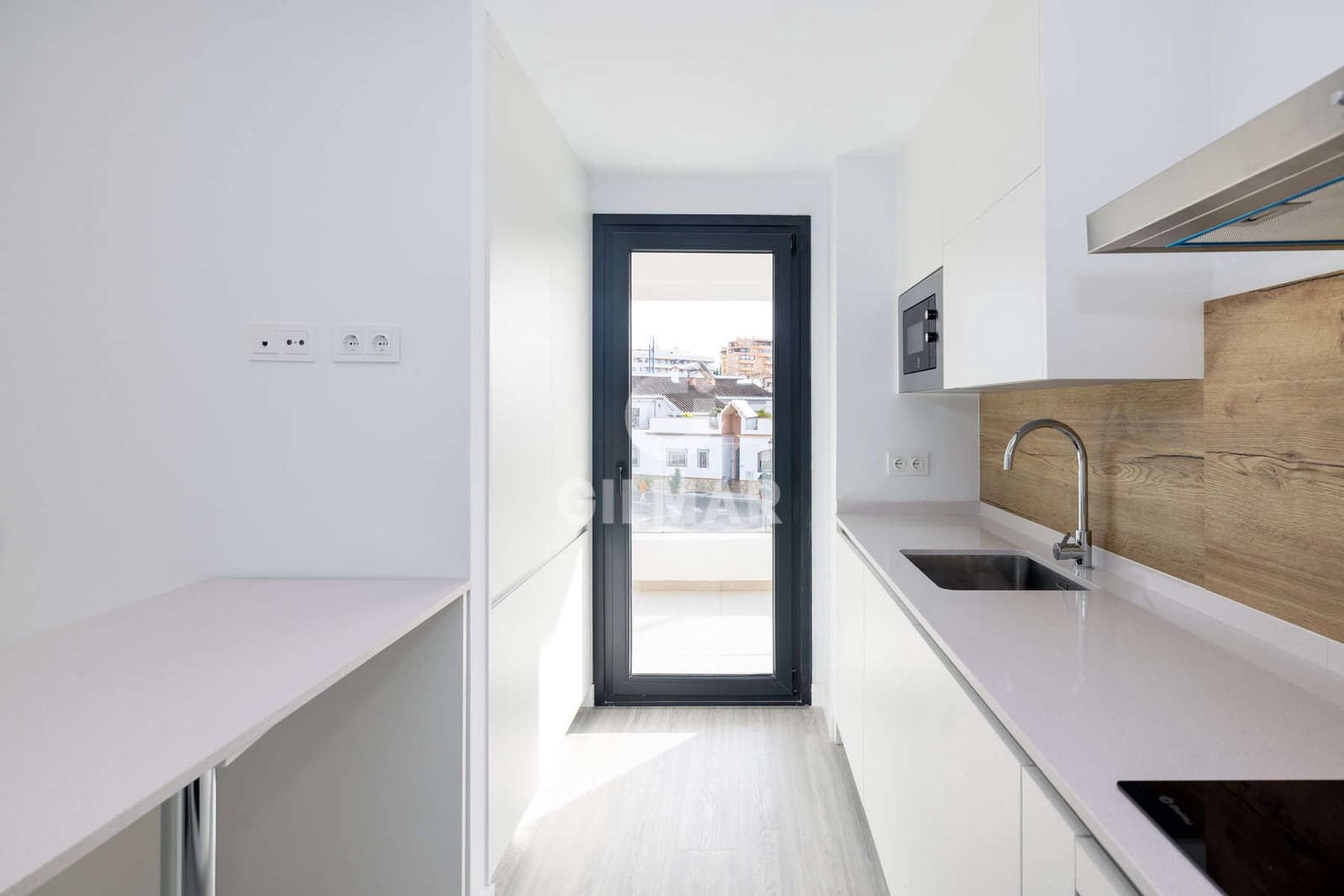 2 quarto Apartamento para venda em Estepona com piscina garagem - 445 000 € (Ref: 9476270)