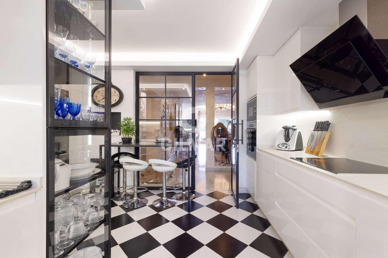 Ático de 4 habitaciones en Atalaya-Isdabe en venta - 1.585.000 € (Ref: 9481452)