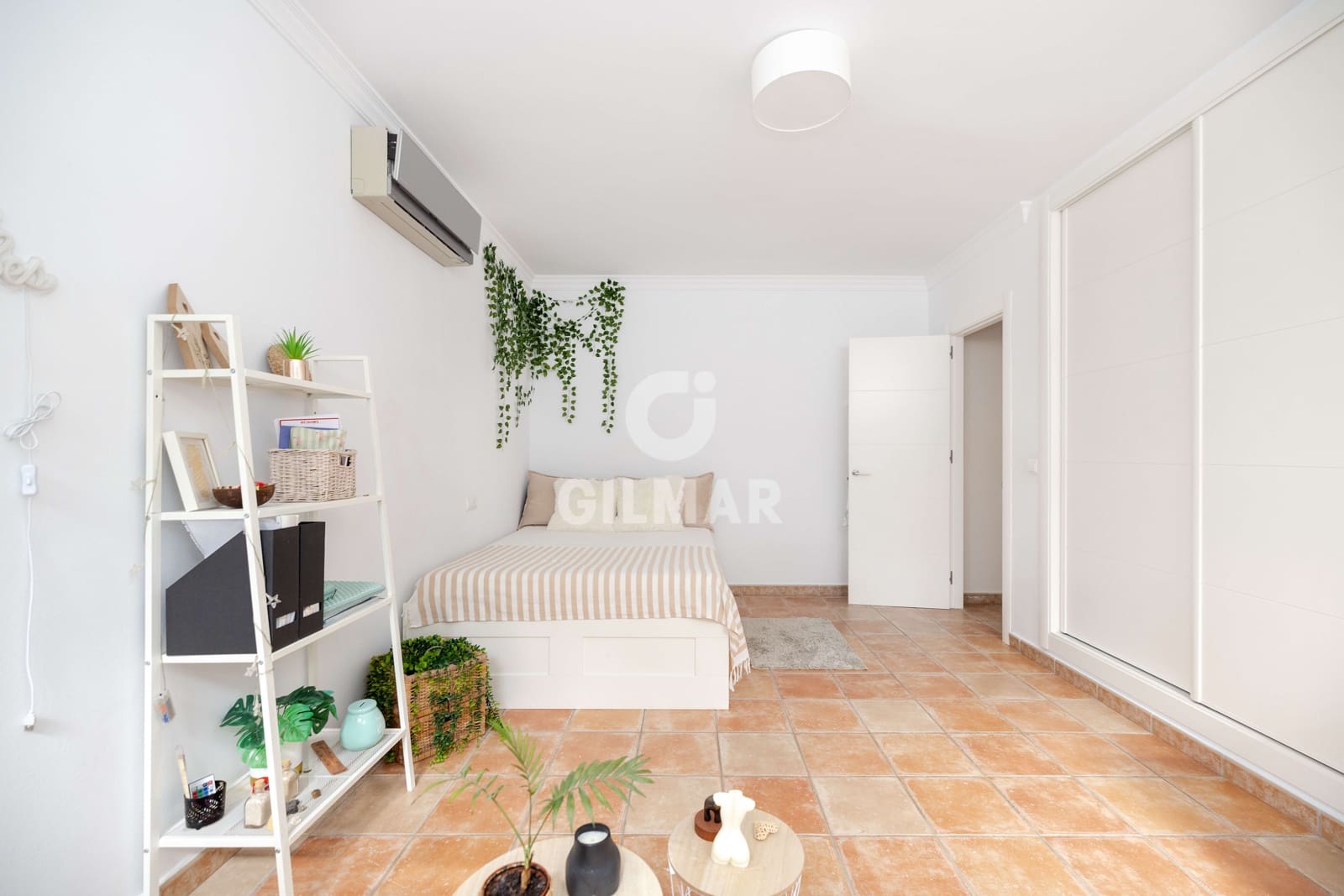 5 chambre Villa/Maison à vendre à Torrequebrada avec piscine garage - 995 000 € (Ref: 9481627)