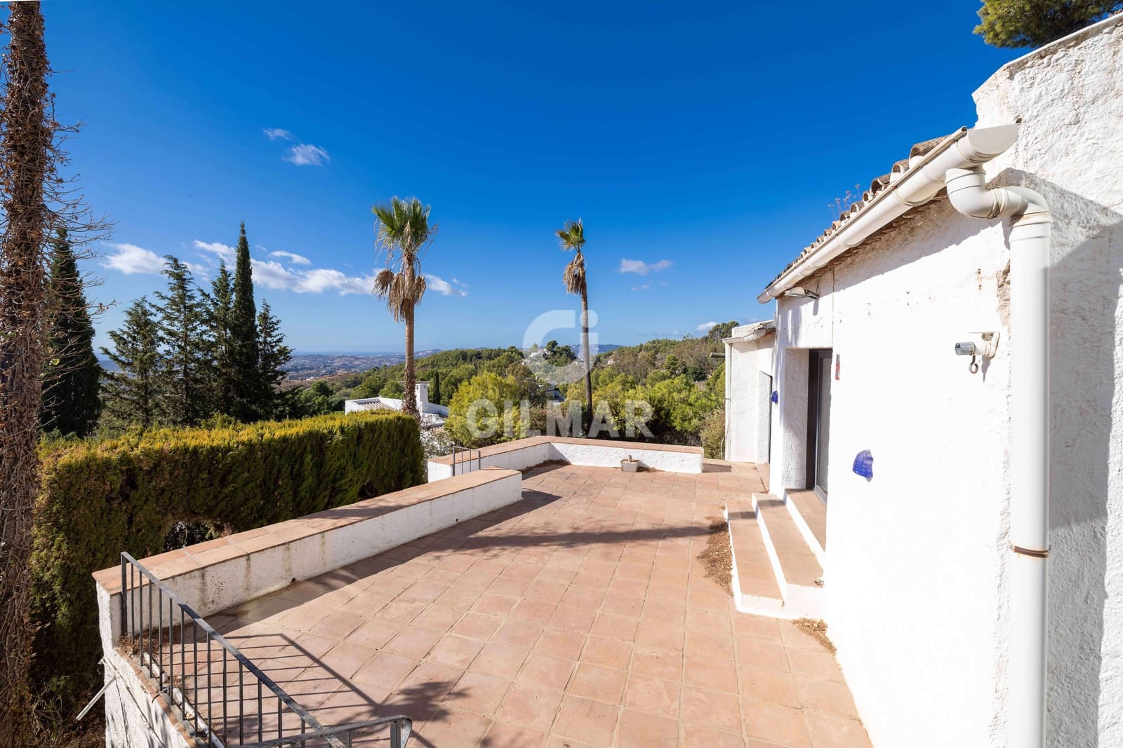 5 bedroom Villa for sale in Mijas with pool - € 980,000 (Ref: 9481628)