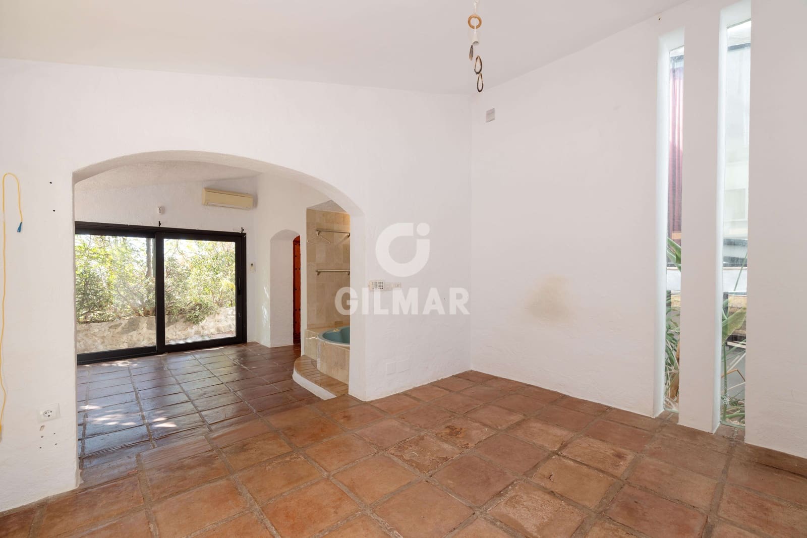 5 bedroom Villa for sale in Mijas with pool - € 980,000 (Ref: 9481628)