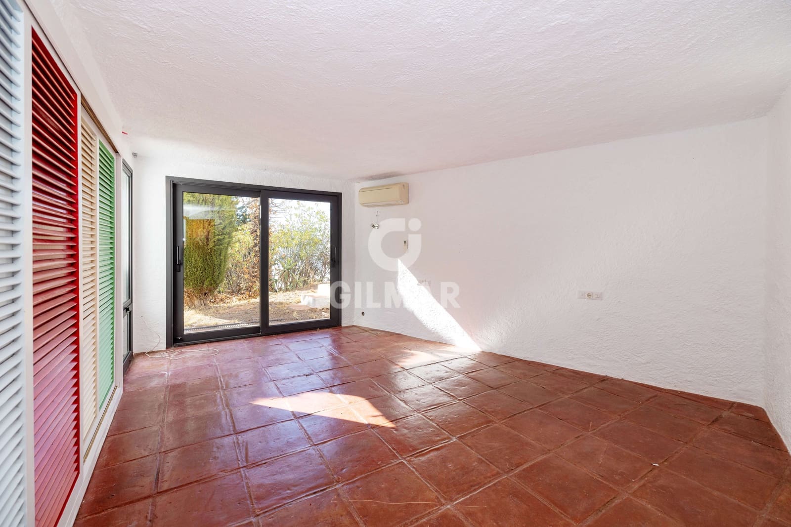 5 bedroom Villa for sale in Mijas with pool - € 980,000 (Ref: 9481628)