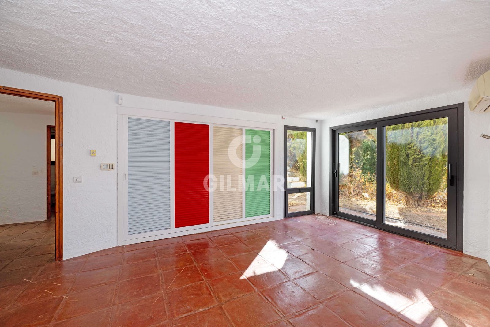 5 bedroom Villa for sale in Mijas with pool - € 980,000 (Ref: 9481628)