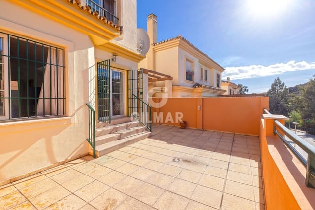 3 bedroom Terraced Villa for sale in Los Pacos, Fuengirola with garage - € 549,000 (Ref: 9481629)