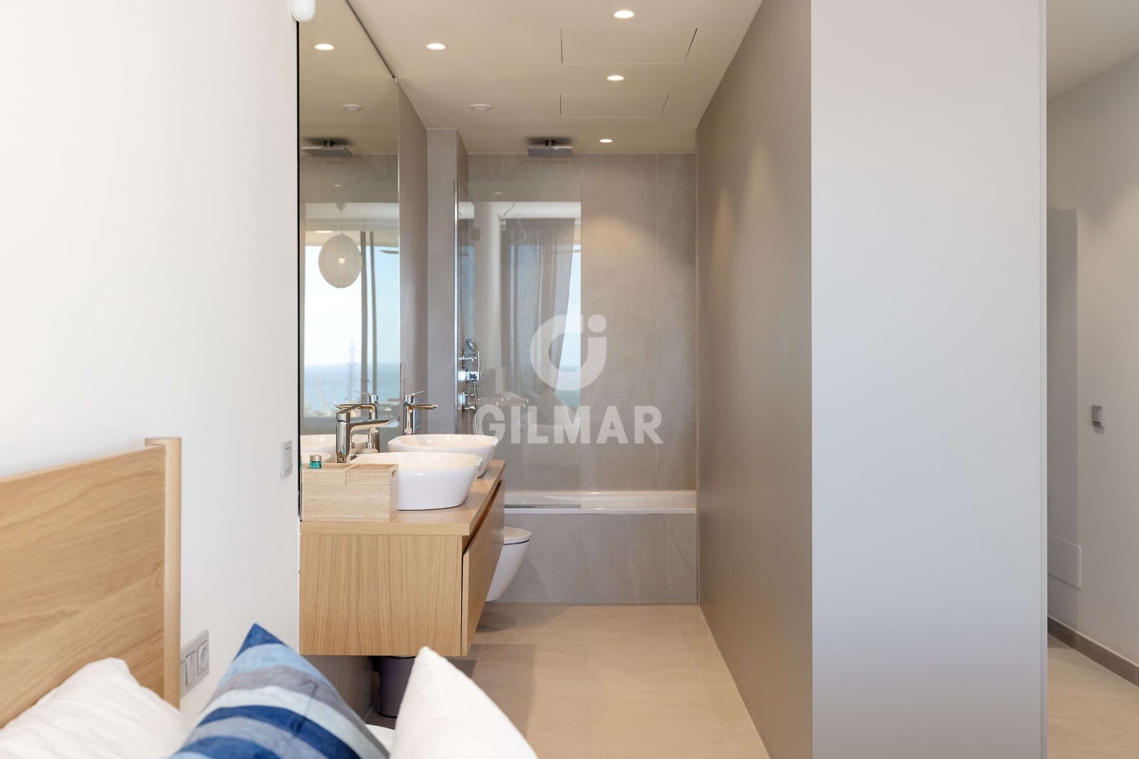 2 bedroom Flat for sale in Fuengirola with pool garage - € 629,000 (Ref: 9481630)